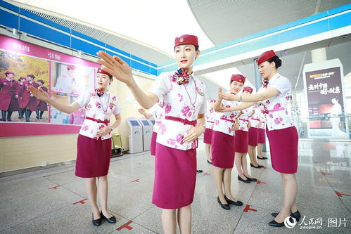 動妹強化禮儀培訓，精心備戰全國鐵路7.1調圖服務